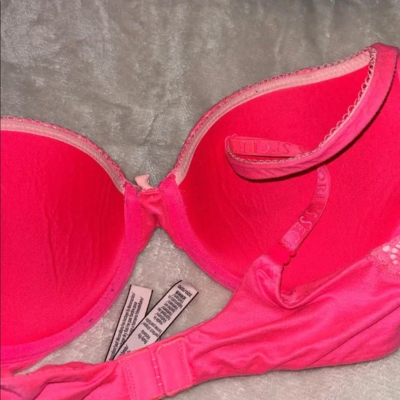 Victoria’s Secret lace bra - Picture 4 of 4